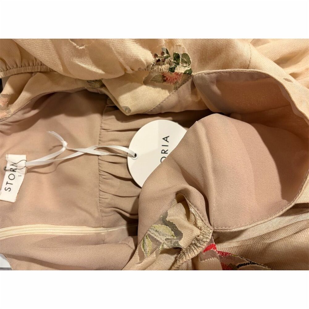 Storia Floral Embroidered Mini Dress - Cream and Pink - Picture 6 of 6